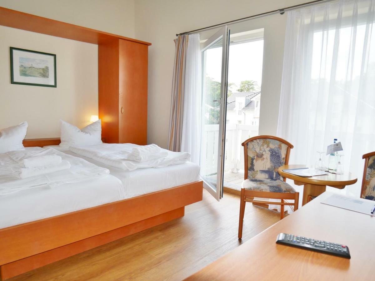 R&R Hotel Strandallee Baabe Buitenkant foto