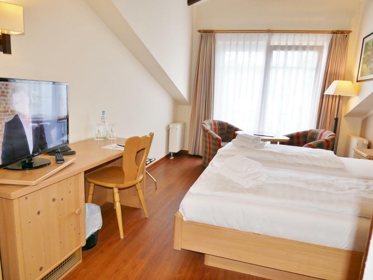 R&R Hotel Strandallee Baabe Buitenkant foto